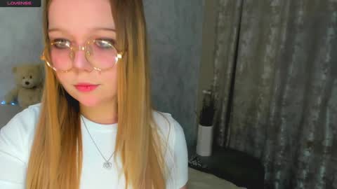 Snapshot of melmooon chatting on 14, 1, 2025 MelMooon online show from 14, 1, 2025