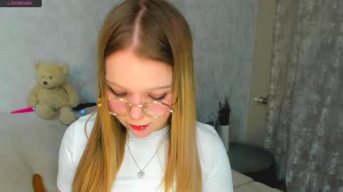 Snapshot of melmooon chatting on 17, 1, 2025 MelMooon online show from 17, 1, 2025