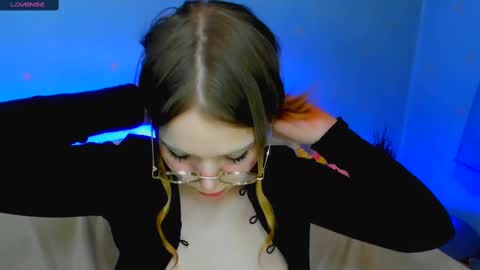 Snapshot of melmooon chatting on 16, 2, 2025 MelMooon online show from 16, 2, 2025