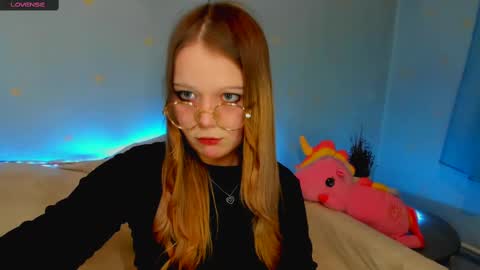 Snapshot of melmooon chatting on 22, 2, 2025 MelMooon online show from 22, 2, 2025