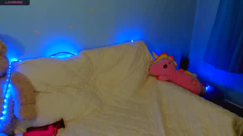 Snapshot of melmooon chatting on 25, 2, 2025 MelMooon online show from 25, 2, 2025