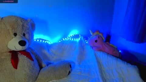 Snapshot of melmooon chatting on 26, 2, 2025 MelMooon online show from 26, 2, 2025