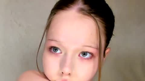 Snapshot of melmooon chatting on 15, 7, 2026 MelMooon online show from 15, 7, 2026