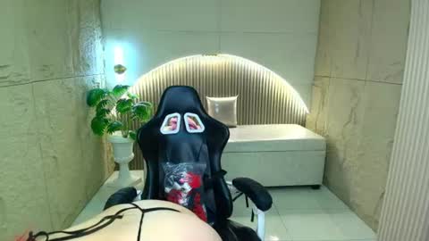 melody_clum online show from 24, 6, 2026