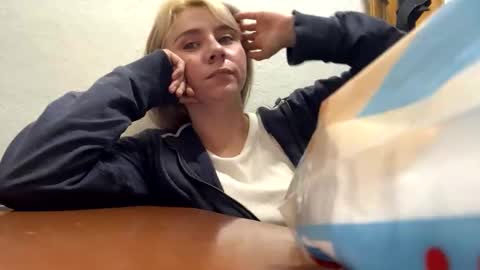 sophia online show from 23, 10, 2025