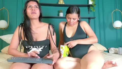 Snapshot of melydoll_ chatting on 15, 5, 2026 Maelly online show from 15, 5, 2026