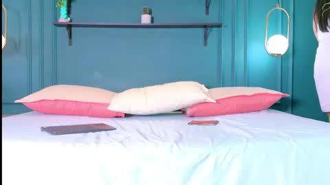 Snapshot of melydoll_ chatting on 14, 6, 2026 Maelly online show from 14, 6, 2026