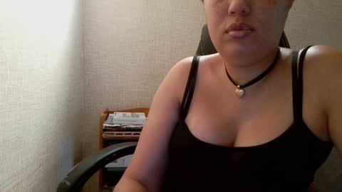 Snapshot of melyssaluv chatting on 9, 7, 2026 Melyssaluv online show from 9, 7, 2026
