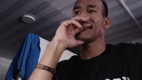 Snapshot of mensexydick20 chatting on 17, 2, 2025 big brown online show from 17, 2, 2025