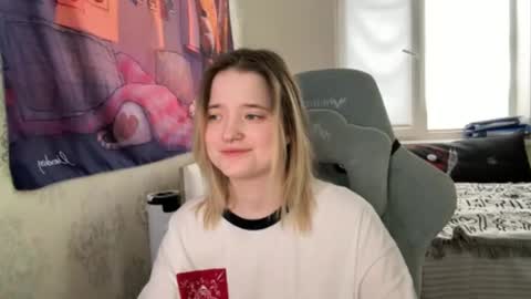 Snapshot of meowki4 chatting on 1, 1, 2025 meowme online show from 1, 1, 2025