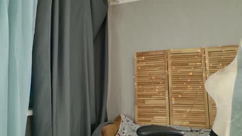 Snapshot of meowwmurr chatting on 2, 3, 2026 Mia online show from 2, 3, 2026