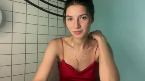 Snapshot of meralynn chatting on 23, 6, 2026 LEVA online show from 23, 6, 2026
