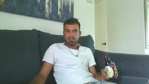 Snapshot of mercedes190d chatting on 28, 9, 2025 Mercedes190d online show from 28, 9, 2025