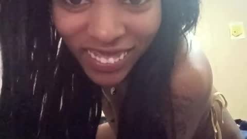 mercedesmakesyoucum6999 online show from 6, 1, 2026