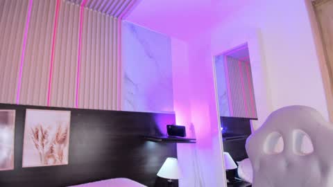 meredith_spencer online show from 4, 2, 2025