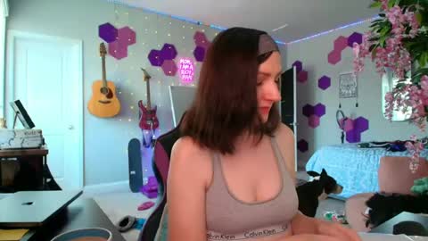 Meredith Bae online show from 6, 7, 2026