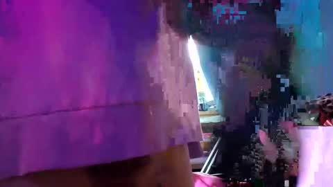 gurlnips online show from 10, 1, 2025