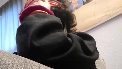 gurlnips online show from 26, 1, 2025