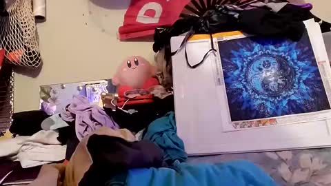 gurlnips online show from 27, 1, 2025