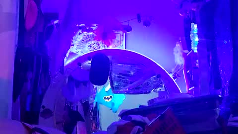 gurlnips online show from 12, 3, 2025