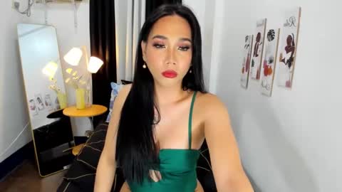 Snapshot of mereselaurelts chatting on 11, 10, 2025 MereseLaurelTS online show from 11, 10, 2025