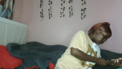 meggy and bree online show from 13, 4, 2026