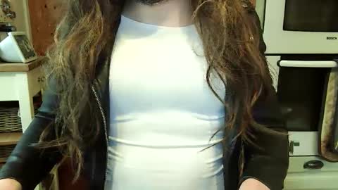 Snapshot of messyxdresser chatting on 10, 3, 2025 messyxdresser online show from 10, 3, 2025
