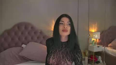 Metisha online show from 1, 3, 2025