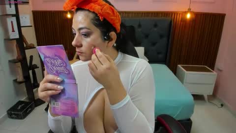 meylagia online show from 24, 11, 2025