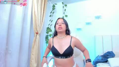 Mia online show from 19, 5, 2026