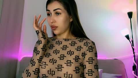 Mia Martskaya online show from 2, 1, 2025