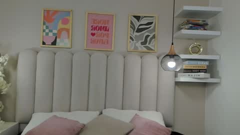 mia__bailey_ online show from 9, 4, 2026