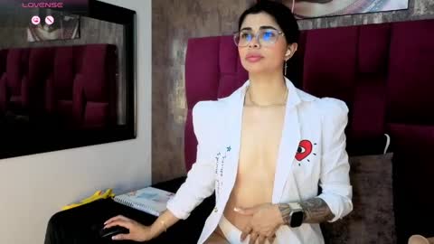 Mia online show from 27, 3, 2026