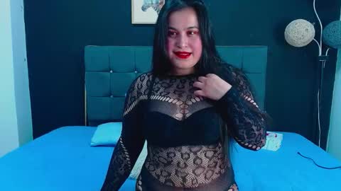 C A L L  M E  M I A  online show from 17, 9, 2025