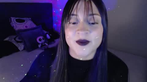 mia online show from 28, 1, 2025