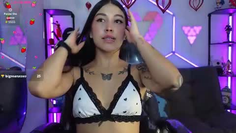 mia_adamsxxx online show from 23, 7, 2026