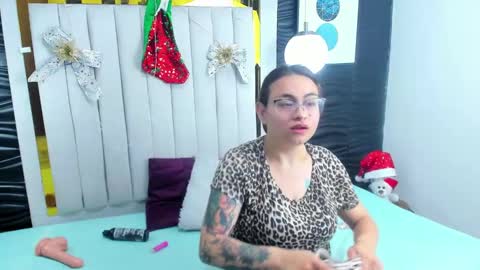 Dreams Couple online show from 14, 12, 2024