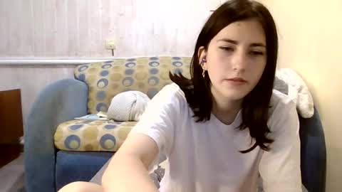 Snapshot of mia_beauti_live chatting on 15, 7, 2026 mia_beauti_live online show from 15, 7, 2026