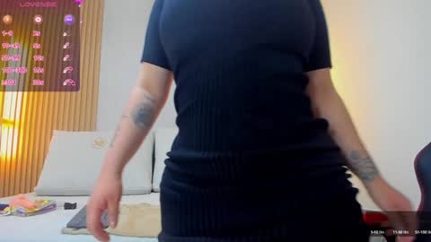 Mia  online show from 22, 1, 2025
