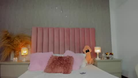 Snapshot of mia_culpa22 chatting on 8, 5, 2026 Mia Culpa online show from 8, 5, 2026