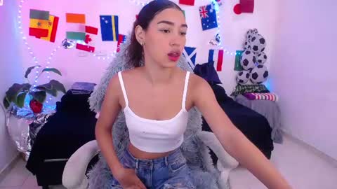 mia_cute_girl online show from 30, 6, 2026