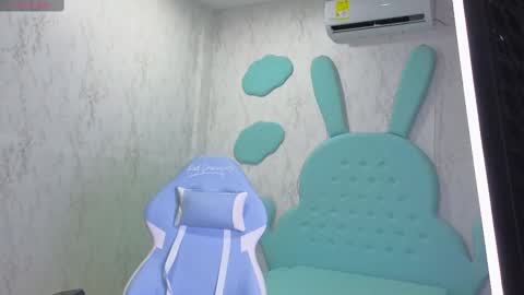 Snapshot of mia_cuttee chatting on 28, 9, 2025 Mia Cuttee online show from 28, 9, 2025