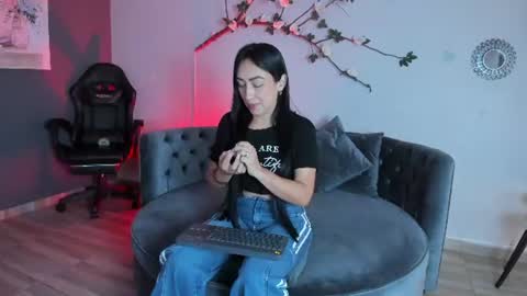 Snapshot of mia_davis__ chatting on 15, 7, 2026 mia_davis__ online show from 15, 7, 2026