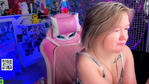 Mia online show from 6, 4, 2026