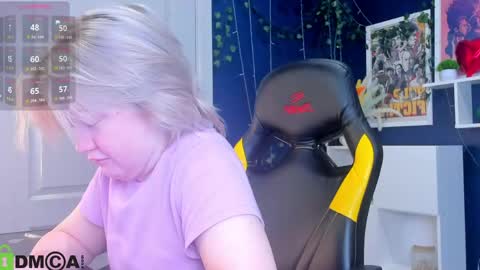 Snapshot of mia_ferd chatting on 14, 5, 2026 Mia online show from 14, 5, 2026