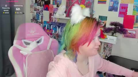 Snapshot of mia_ferd chatting on 8, 7, 2026 Mia online show from 8, 7, 2026