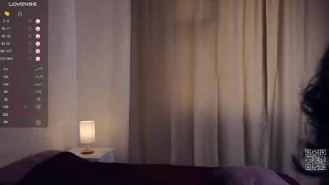 Mia  online show from 10, 3, 2025