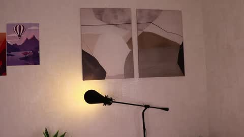 Mia  online show from 3, 6, 2026
