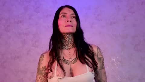 mia_hill1_ online show from 13, 6, 2026