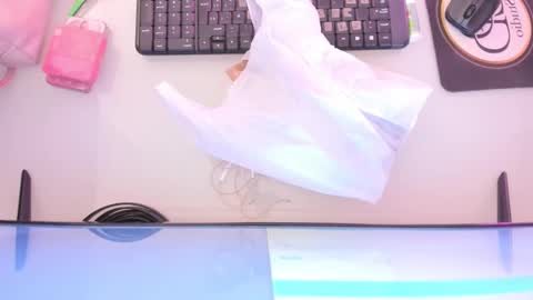    online show from 7, 10, 2025